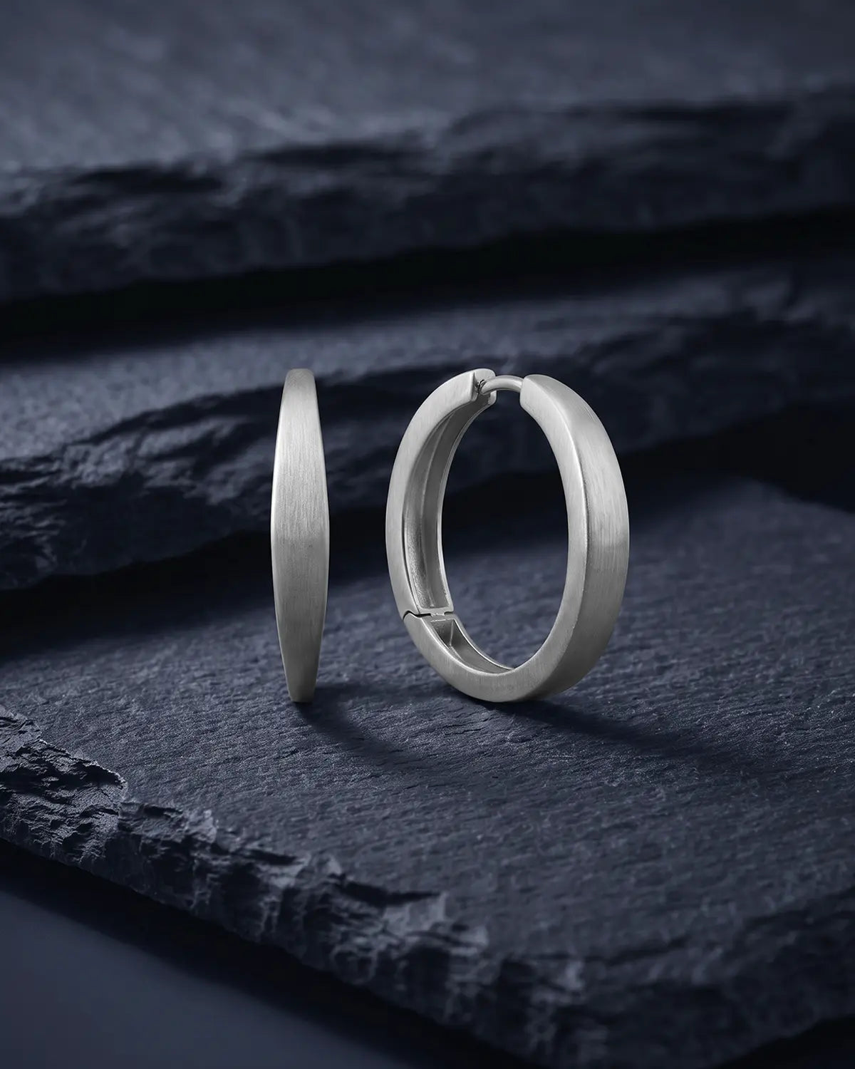 NODAL CONTOUR HOOP EARRINGS