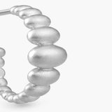 RESONANCE RIBBED HOOP EARRINGS