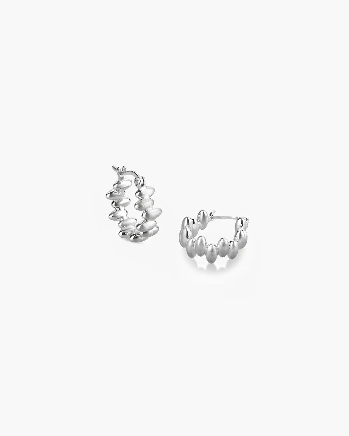 SOLIS PEBBLE HOOP EARRINGS