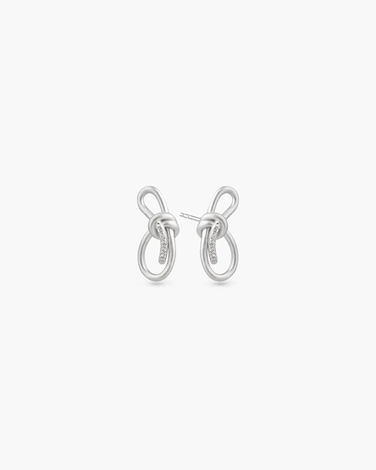 WEAVE KNOT STUD EARRINGS