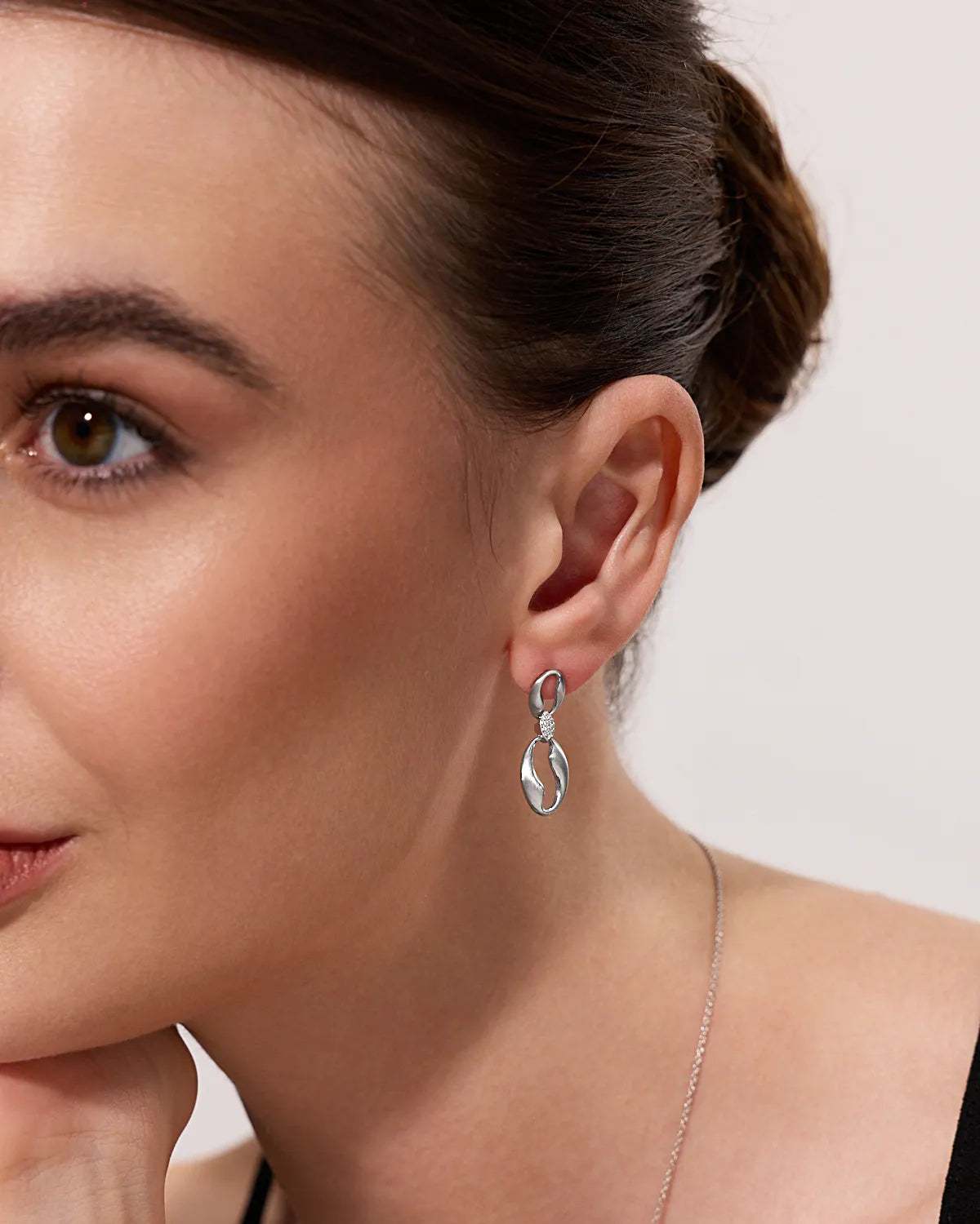 ANTARA LINKED DROP EARRINGS