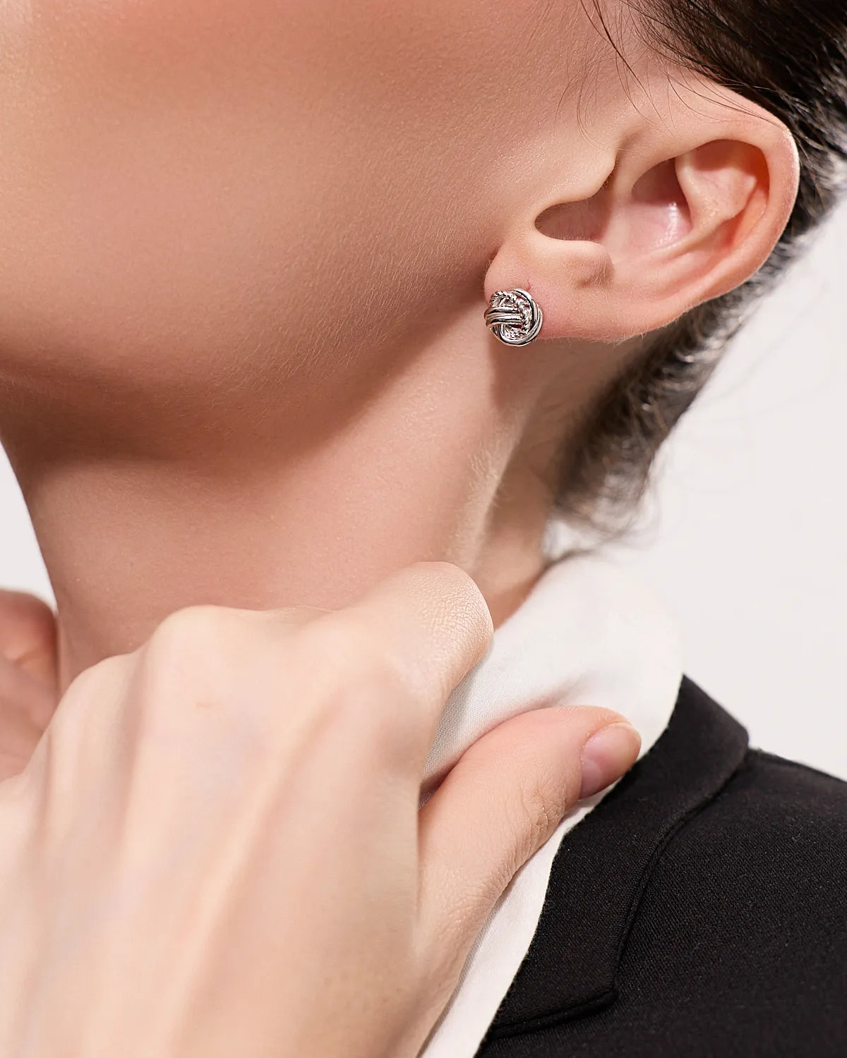CLEW BRAIDED KNOT STUD EARRINGS