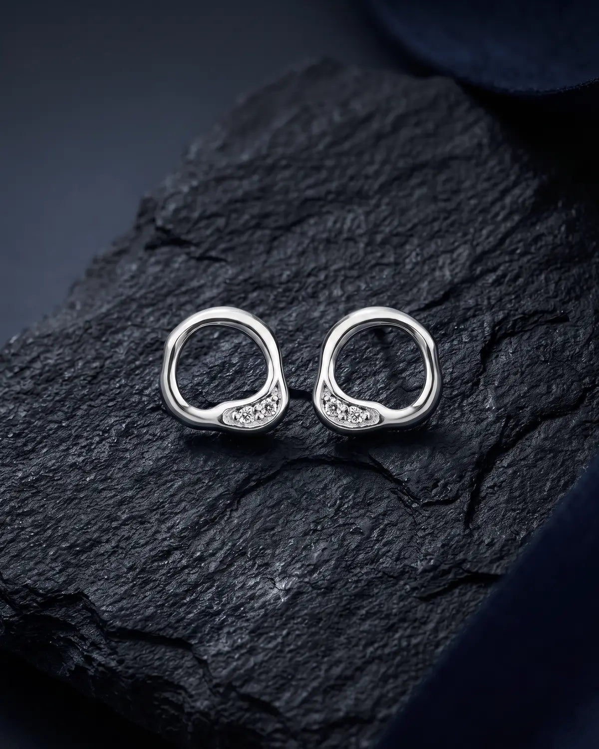 CARVEN LOOPED STUD EARRINGS
