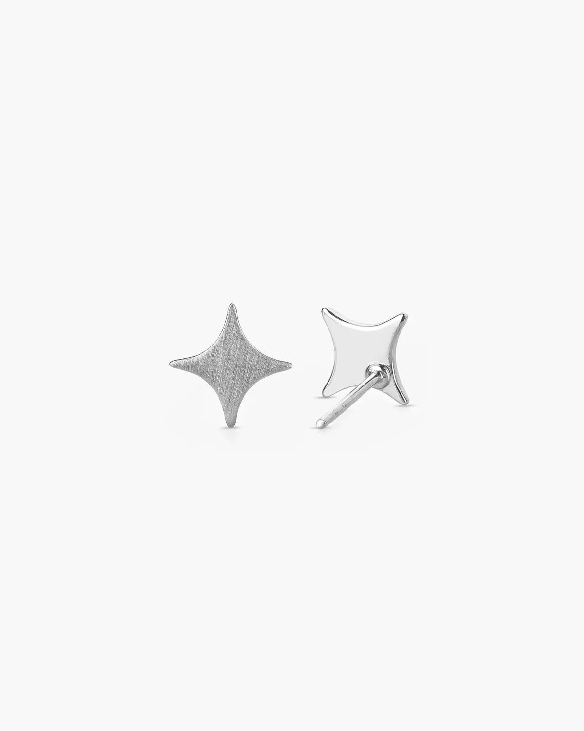ASTER FOUR-POINT STAR STUD EARRINGS
