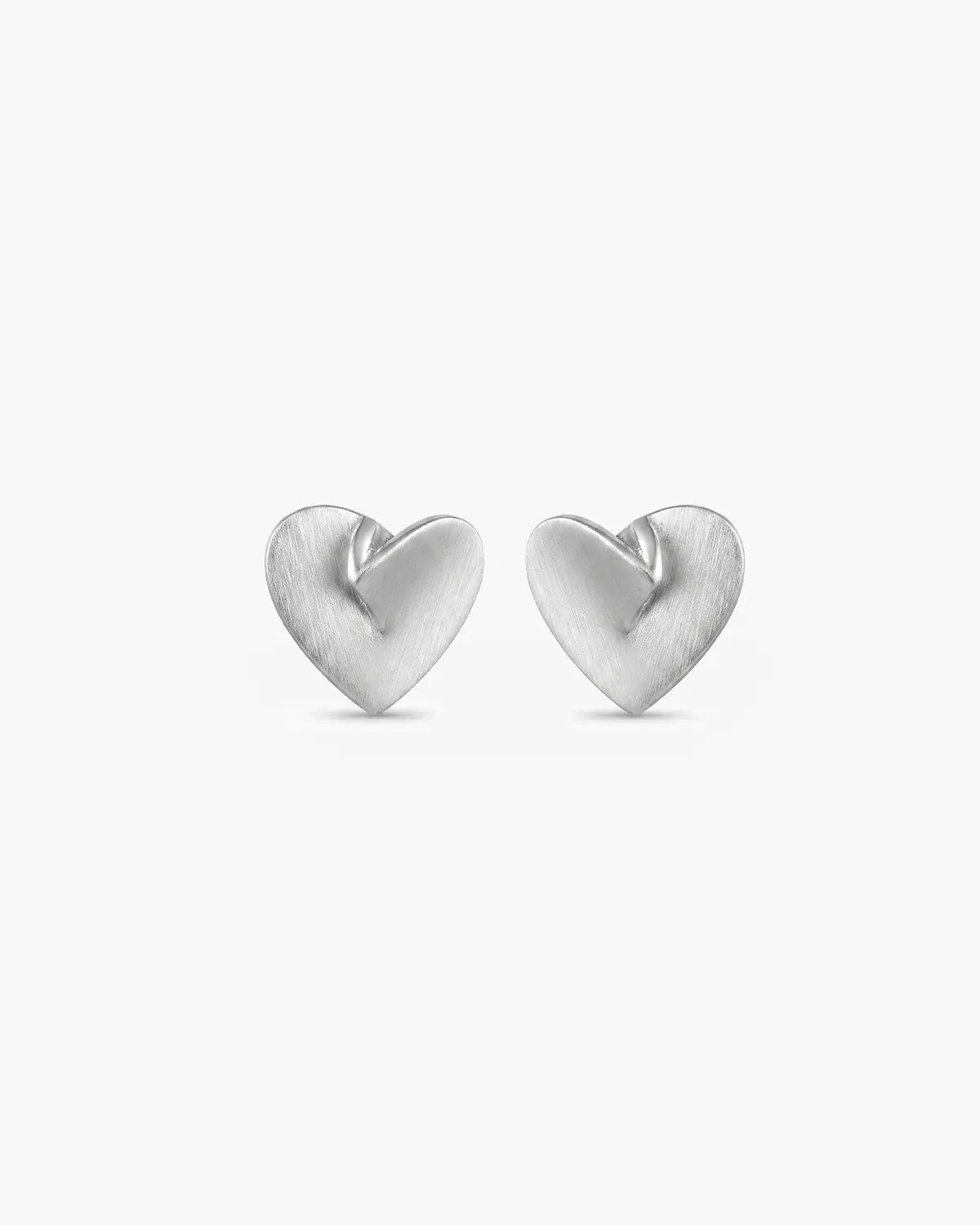 PLEATED HEART STUD EARRINGS