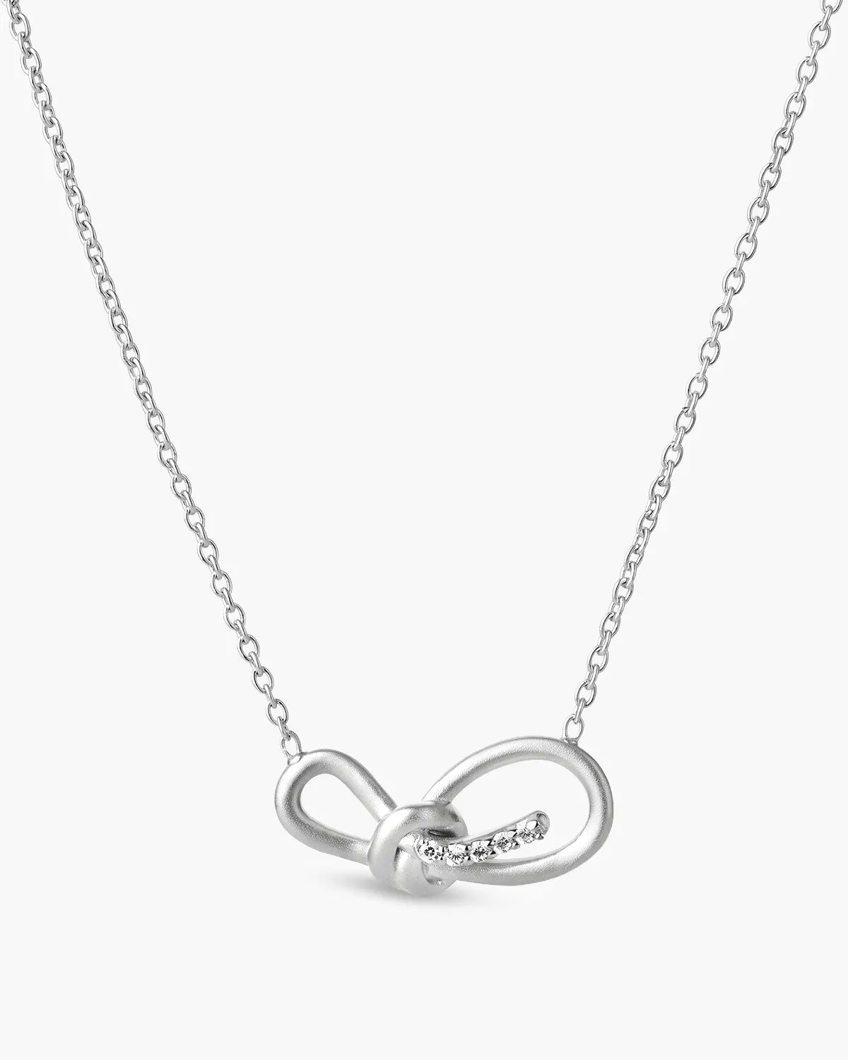 WEAVE KNOT NECKLACE