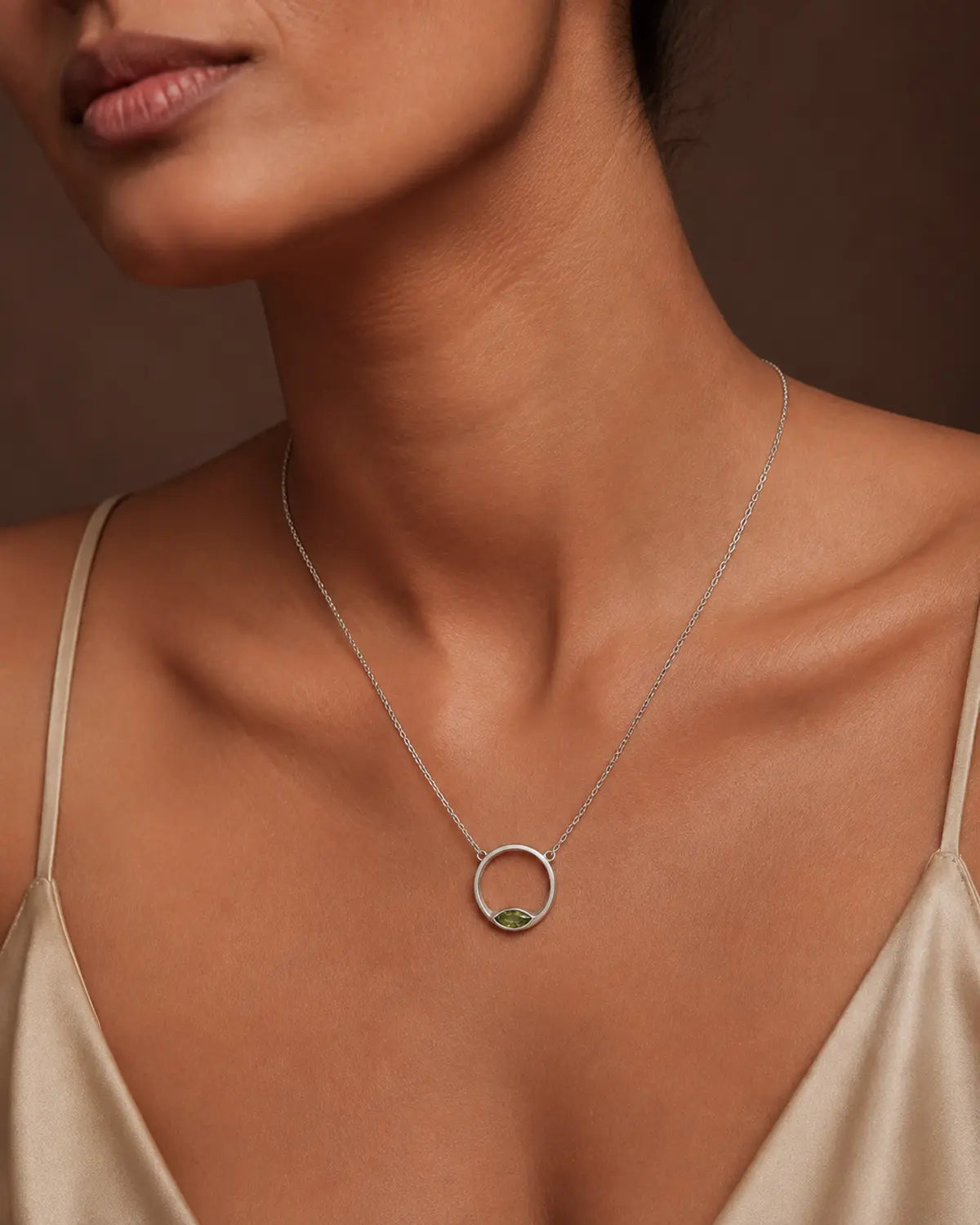 LUCENCE PERIDOT OPEN CIRCLE PENDANT NECKLACE