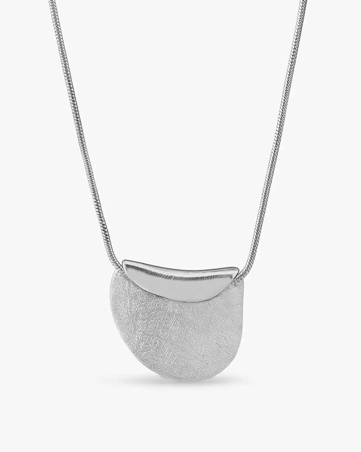 CONTURE NECKLACE