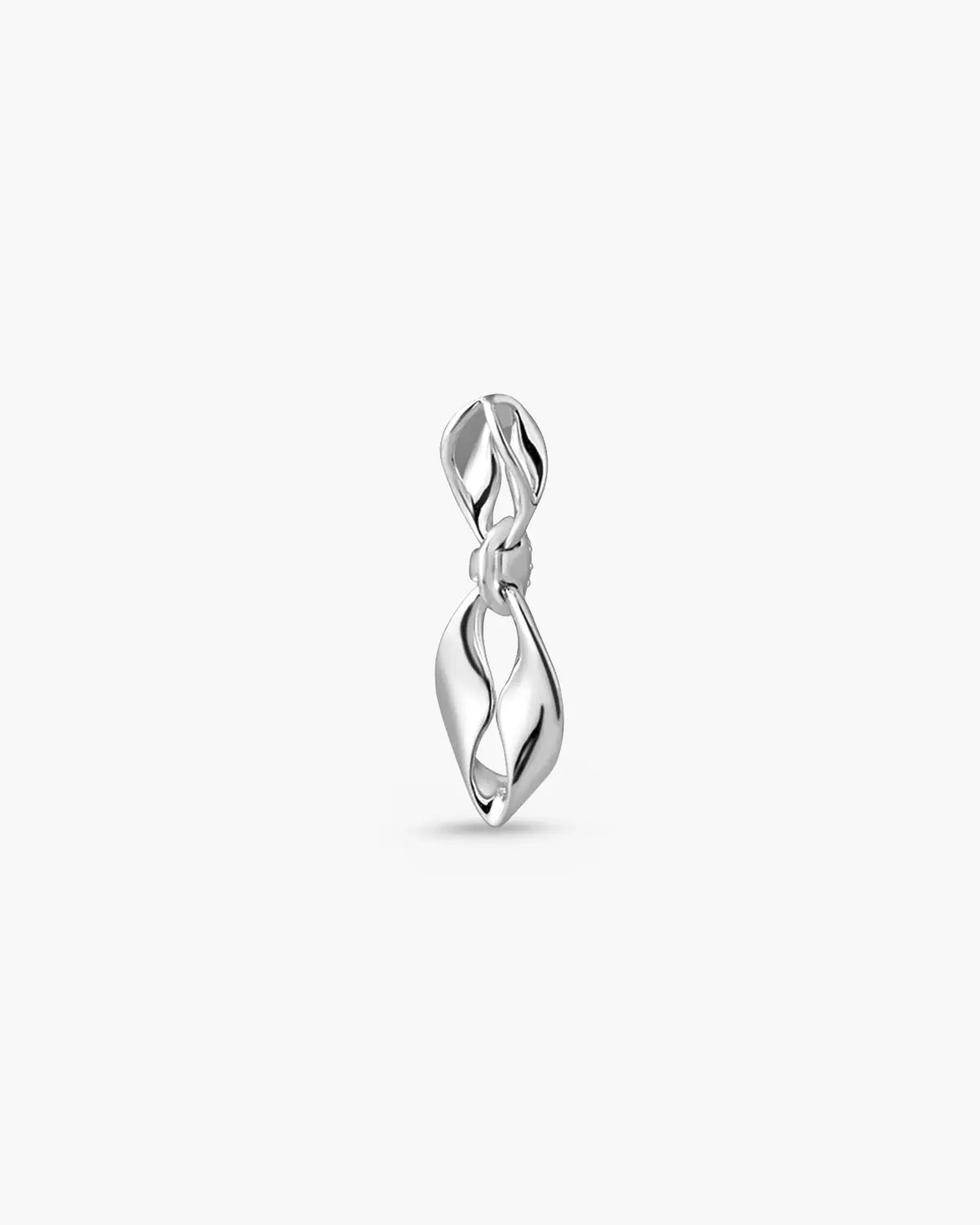 IZEL TWISTED PENDANT
