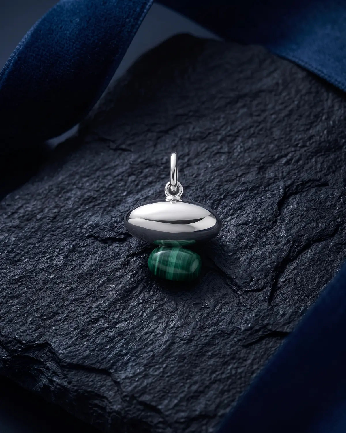 FLUX MALACHITE PENDANT