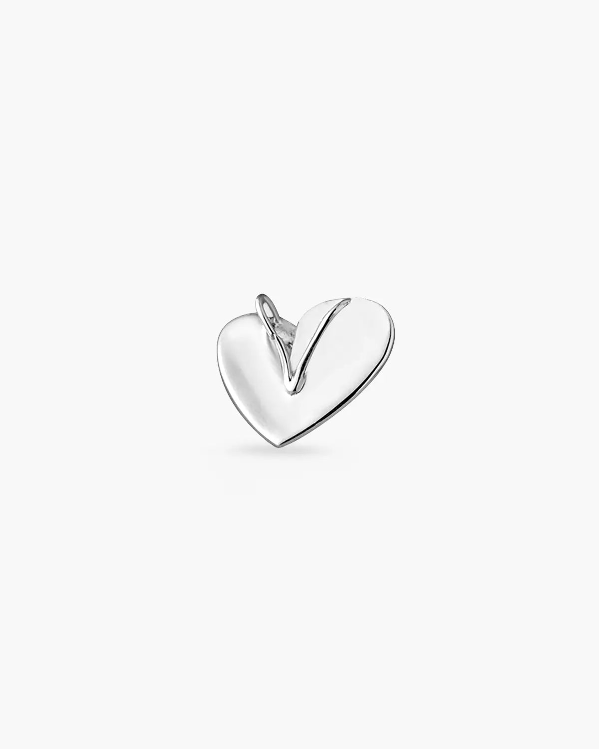 PLEATED HEART PENDANT