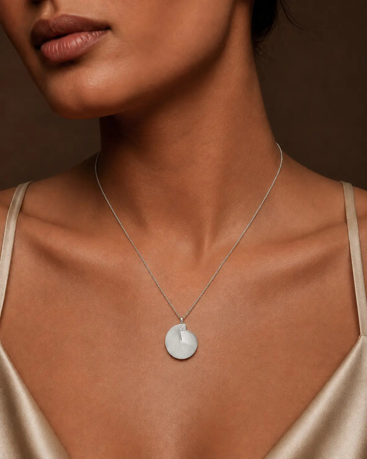WILDFLOWER CURVED DISC PENDANT