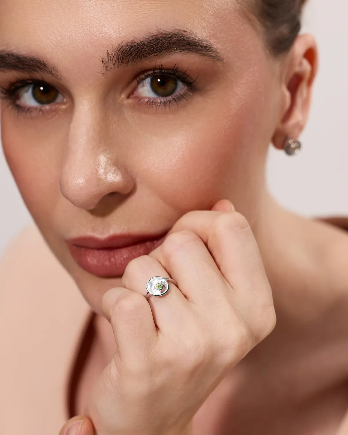 HAZE PERIDOT SPIRAL RING