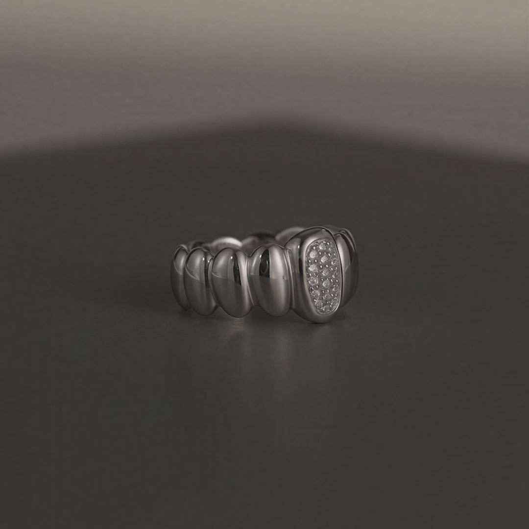 CIEL CRYSTAL PEBBLE BAND RING