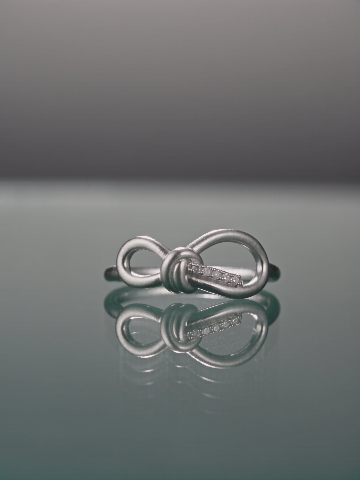 WEAVE KNOT SCULPTURAL RING